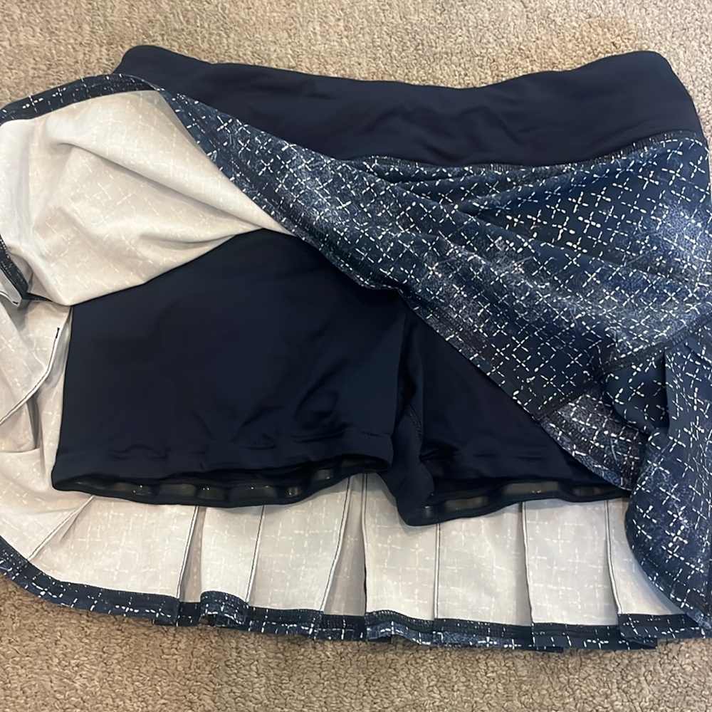 Lululemon Pace Rival Skirt, Size 4 - Picture 4 of 4